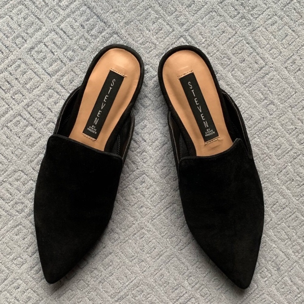SOLD 🖤 Steven Mules 🖤